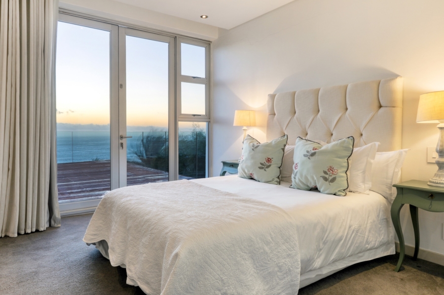 To Let 5 Bedroom Property for Rent in Camps Bay Western Cape